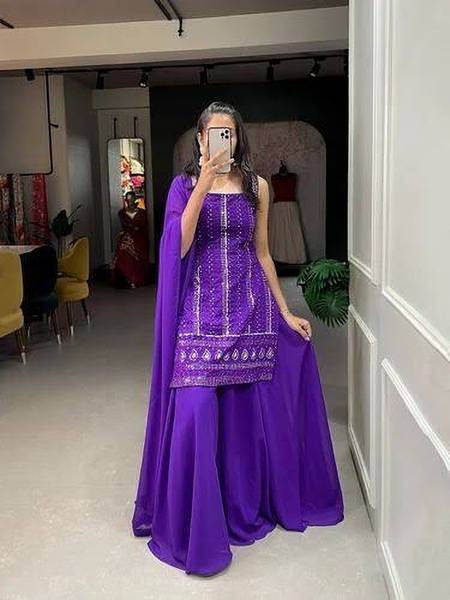 LIMBUDI CREATION Women Kurti Palazzo Dupatta Set