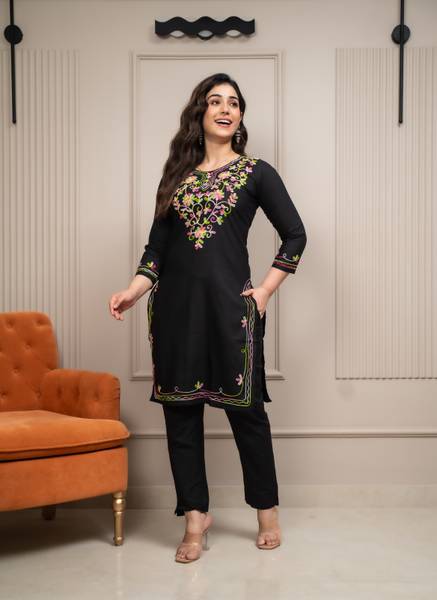 Andheriyas Collection Women Kurta Pant Set