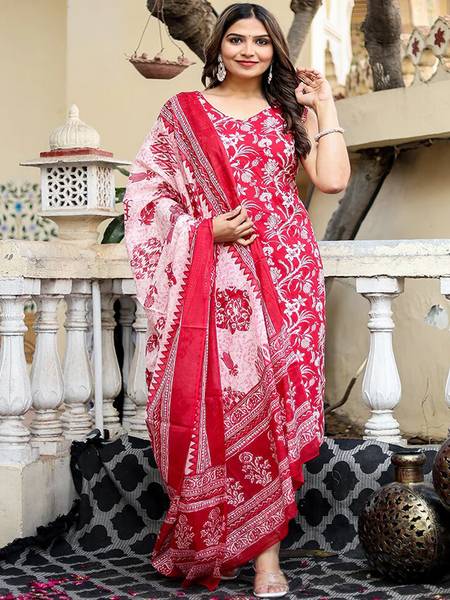 Lamba Creations Women Kurti Pant Dupatta Set