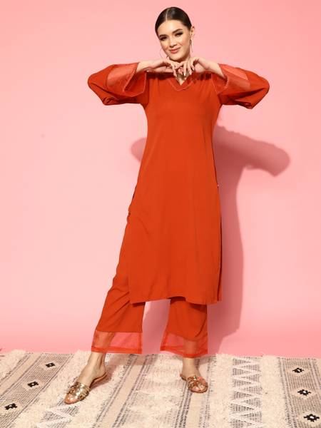 Varanga Women Kurta Pant Set