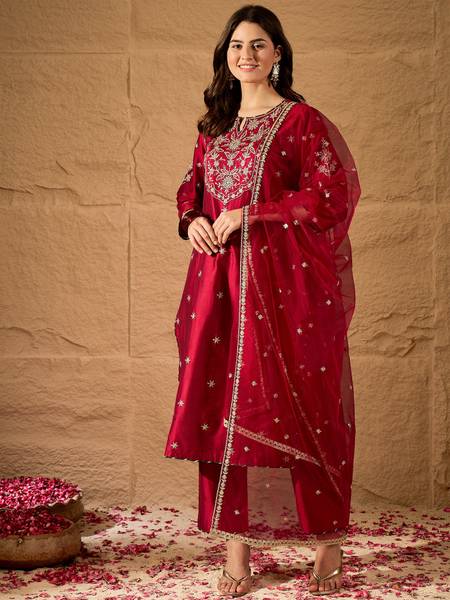 SHREESHA ENTERPRISE Women Kurta Pant Dupatta Set