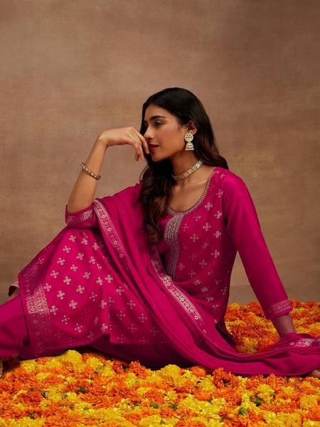 LIBAS Women Kurta Pant Dupatta Set