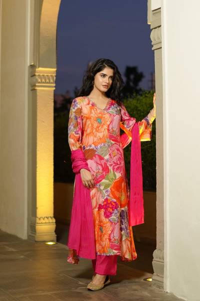 Tasrika Women Kurta Pant Dupatta Set