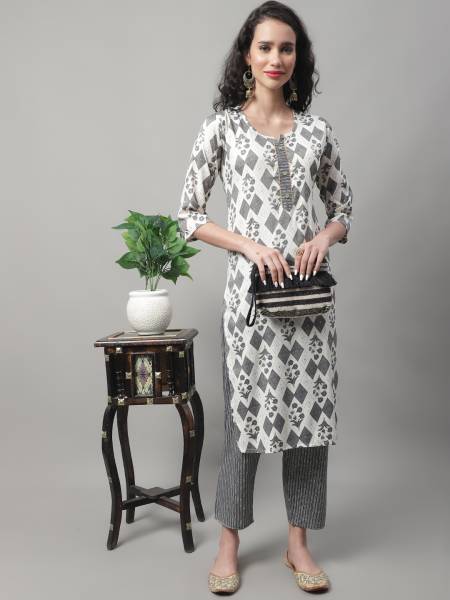 VredeVogel Women Kurta Pant Set