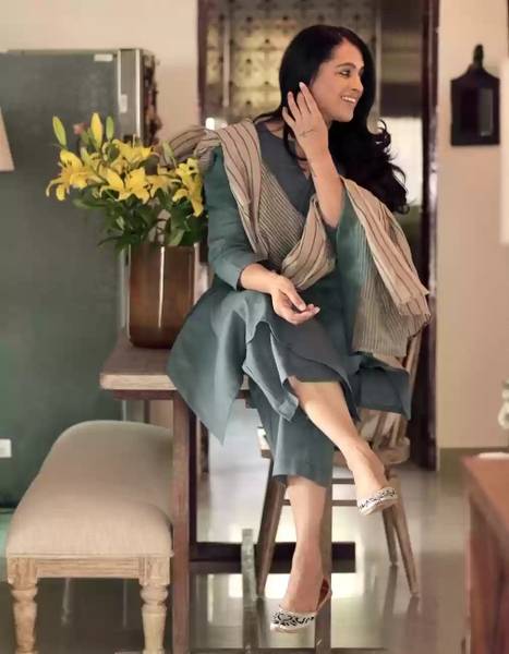 Lamba Creations Women Kurta Palazzo Dupatta Set