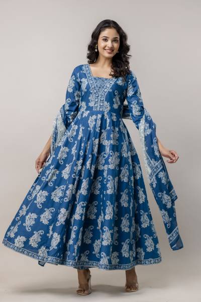 Kirnya Women Ethnic Top Pant Dupatta Set