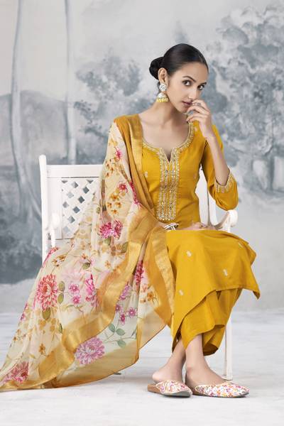 MOKOSH Women Kurta Pant Dupatta Set