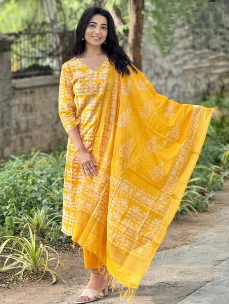 Divastri Women Kurta Pant Dupatta Set