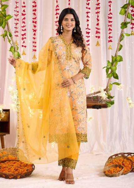 YAVIE Women Kurta Pant Dupatta Set