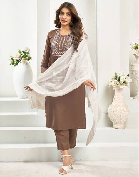 Skylee Women Kurta Pant Dupatta Set