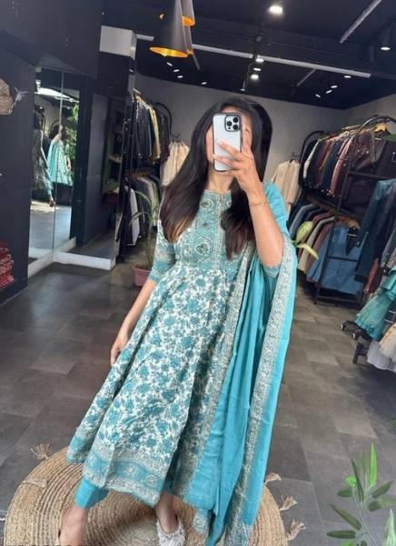 AL SADIQ Anarkali Gown