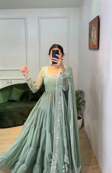 Pushti Creation Self Design Kurta, Salwar & Dupatta Set