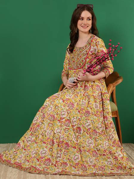 GLAM ROOTS Women Floral Print Flared Kurta