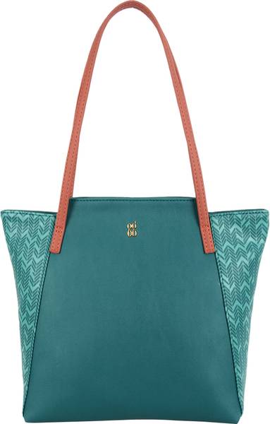 Baggit Women Green Tote