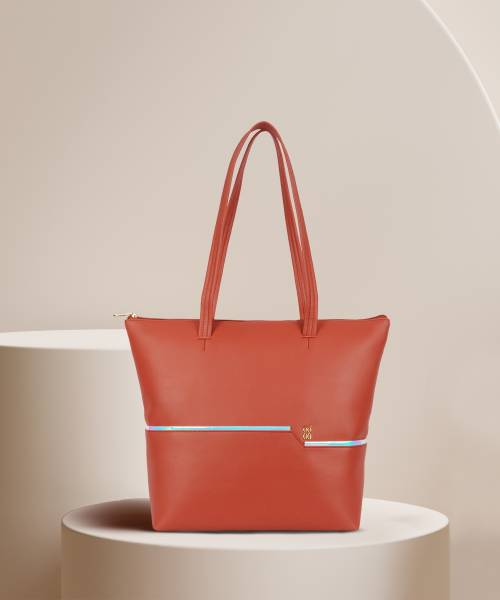 Baggit red hot sale sling bag