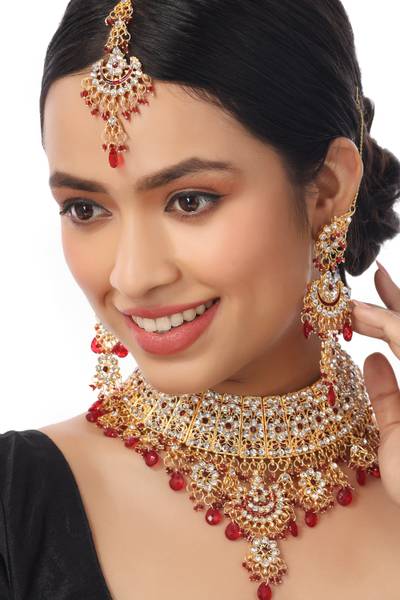 Finekraft Alloy Gold-plated Red Jewellery Set