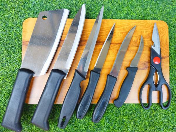 JD ENTERPRISE Chopping Board with Knife Set & Scissor (BONE,CHEF,PARING,STEAK,BNREAD,UTILITY) Wooden Cutting Board