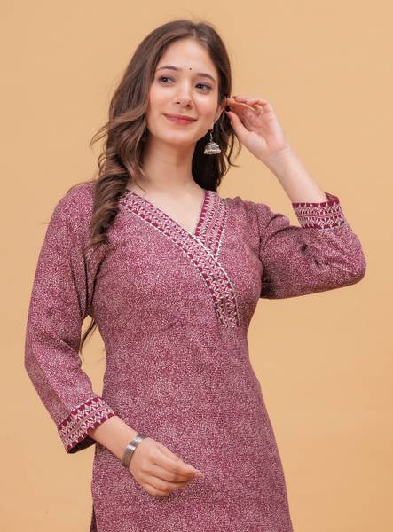 Dressar Women Floral Print Straight Kurta