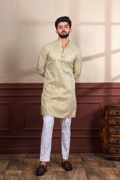 Koshin Men Embroidered Straight Kurta