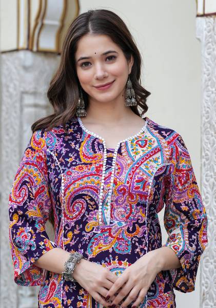 KJFAB Women Printed Straight Kurta