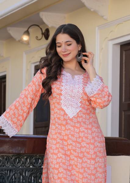 PRISCA Women Printed Straight Kurta