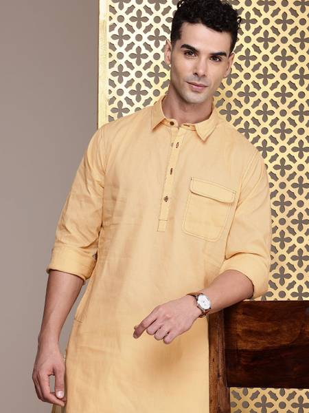 House of Pataudi Men Solid Straight Kurta