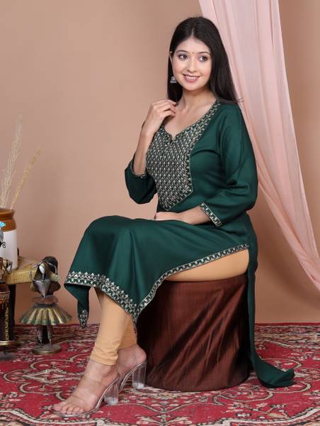 his&her Women Embroidered Straight Kurta