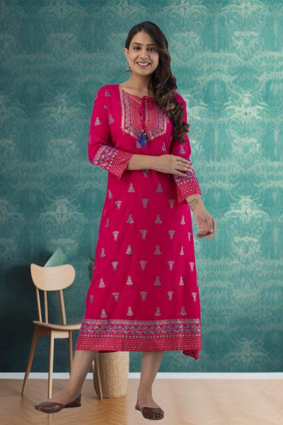 kc fashion Women Floral Print Straight Kurta