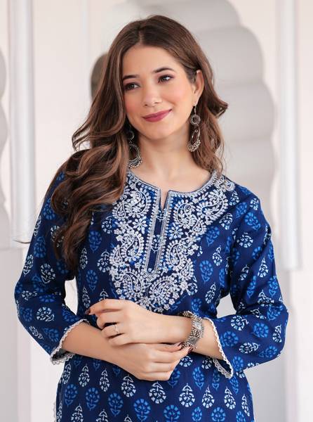 KJFAB Women Embroidered Straight Kurta