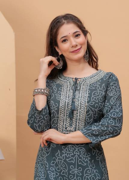 KJFAB Women Printed Straight Kurta