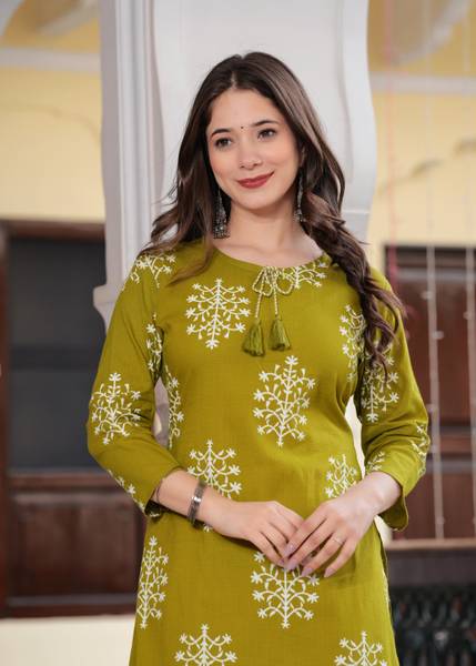 BKApparels Women Printed Straight Kurta