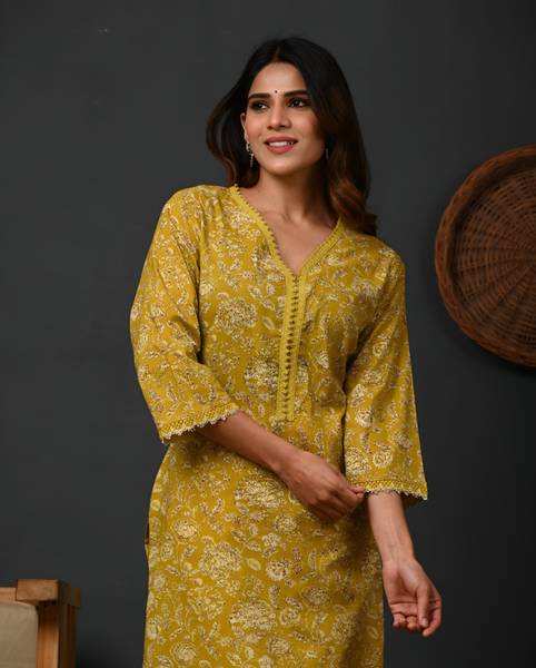 Tabeedah Women Printed A-line Kurta