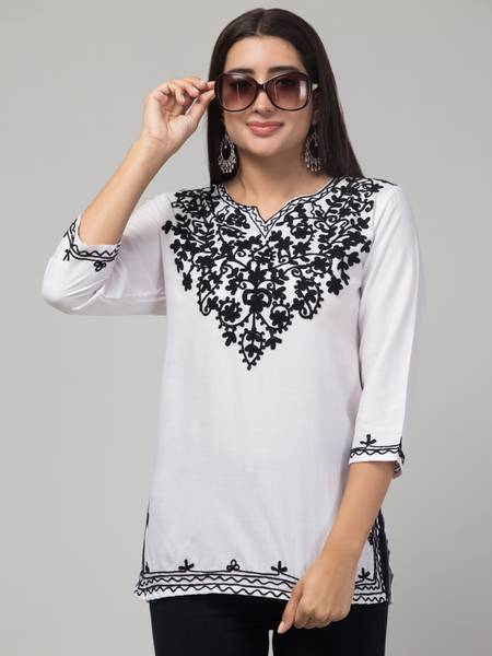 ASAD GARMENTS Women Embroidered Straight Kurta