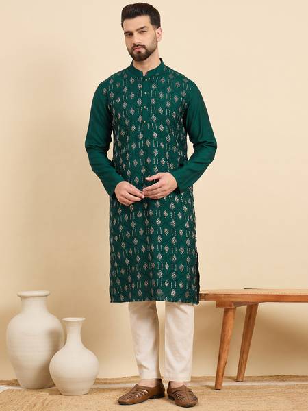 House of Pataudi Men Embroidered Straight Kurta
