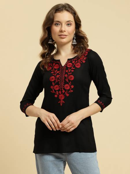 QAZMI Women Embroidered Straight Kurta