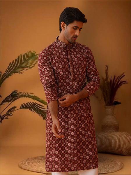 Jompers Men Embroidered Straight Kurta