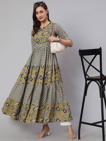 GLAM ROOTS Flared/A-line Gown