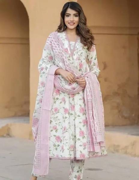 Firstlook Women Floral Print Flared Kurta