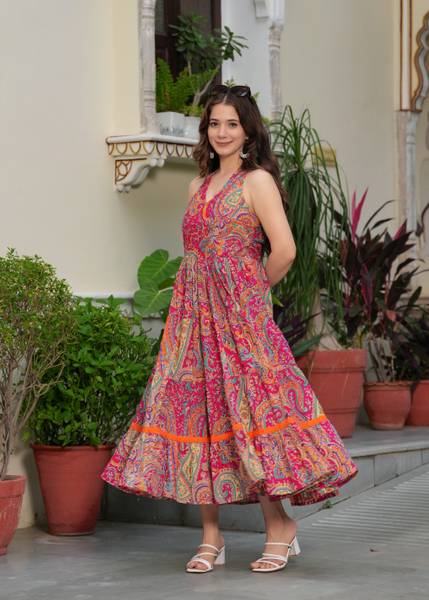 Demirner Women Printed Flared Kurta