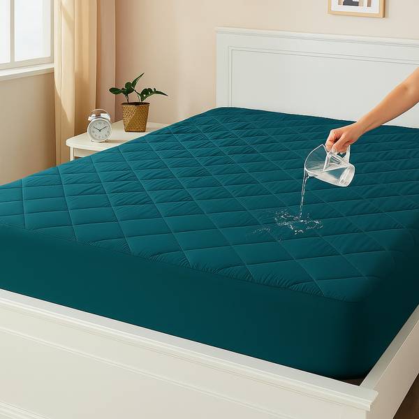 LA VERNE Fitted King Size Breathable, Stretchable, Waterproof Mattress Cover