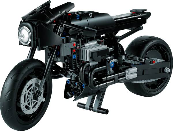 LEGO Technic The Batman - BATCYCLE(641 Blocks) Model Building Kit
