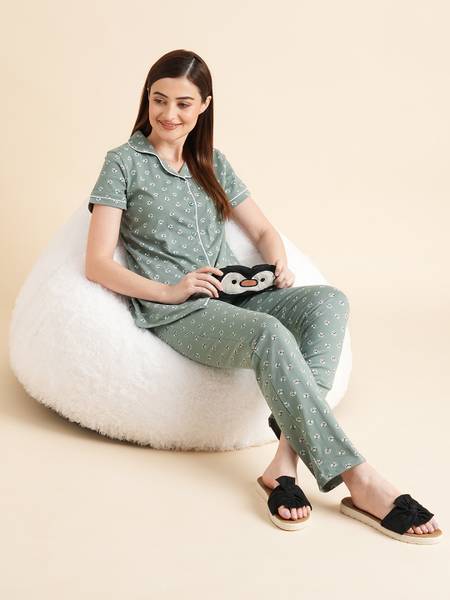 SWEET DREAMS Women Printed Green Top & Pyjama Set