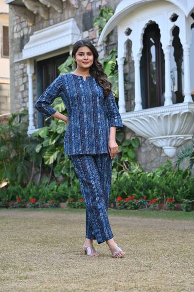 Miss Rekha Women Printed Dark Blue Night Suit Set