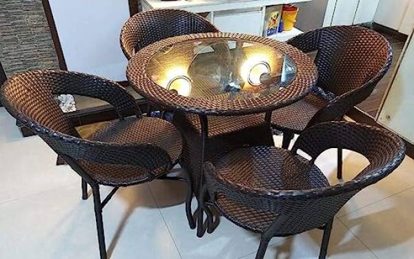A I G Metal Table & Chair Set