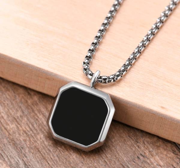 Lockets discount for him