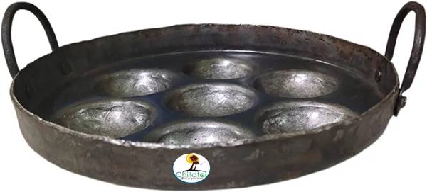 CHILLATAI Iron 7 Cavity Kuli Appam Patra/Paniyaram Pan/Paniyara Kallu Stir Fry Pan 20 cm diameter with Lid 1 L capacity