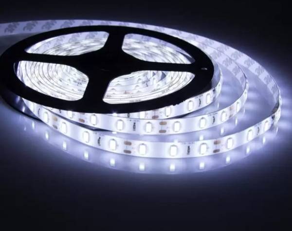 byte 300 LEDs 5 m White Steady Strip Rice Lights