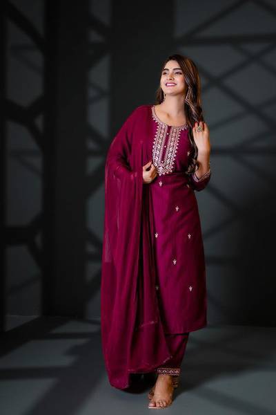 Jenigofashion Embroidered Kurta, Trouser/Pant & Dupatta Set