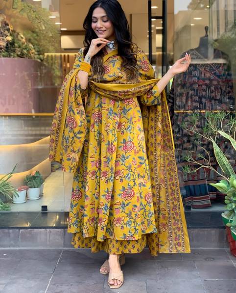 Oumad Printed Kurta, Palazzo & Dupatta Set