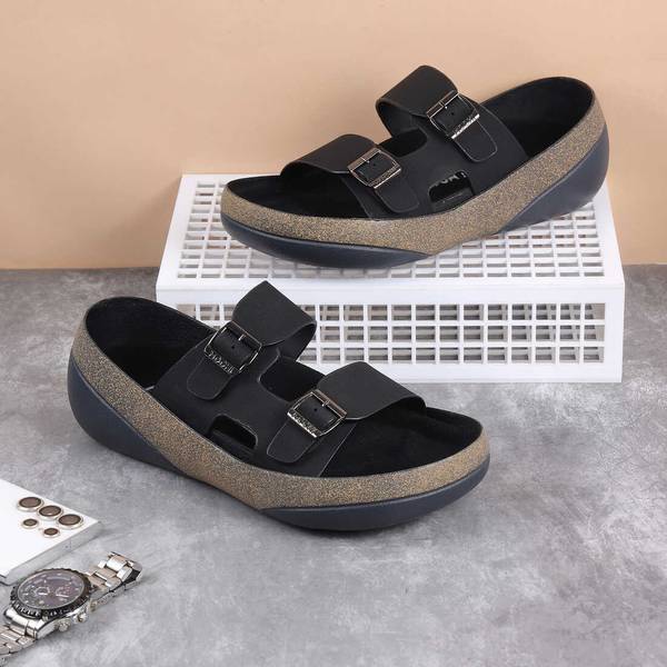 MOCHI Men Sandals